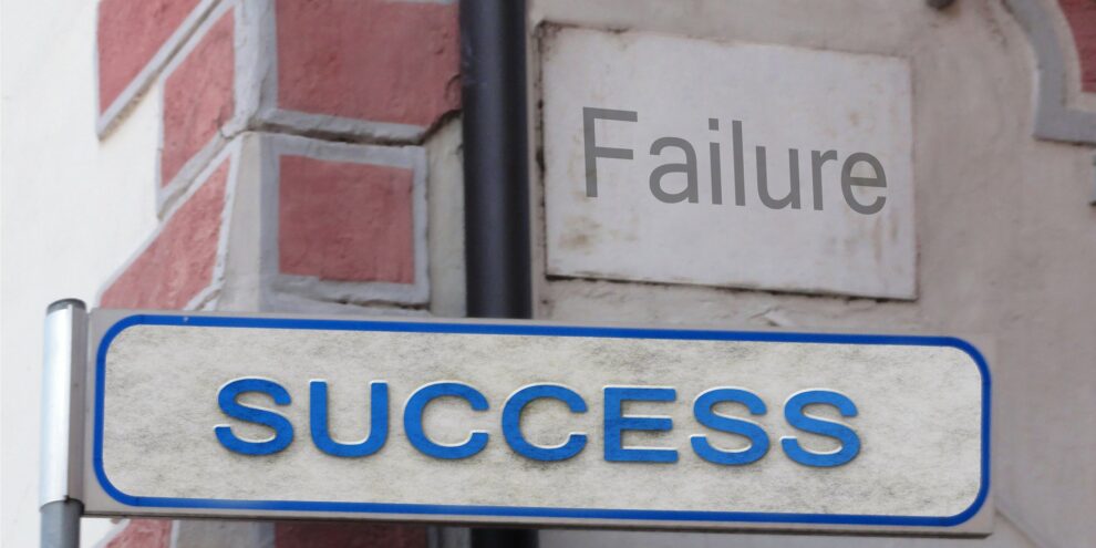 Outsourcing: How to make the acceptance of transition results successful Outsourcing: How to make the acceptance of transition results successful